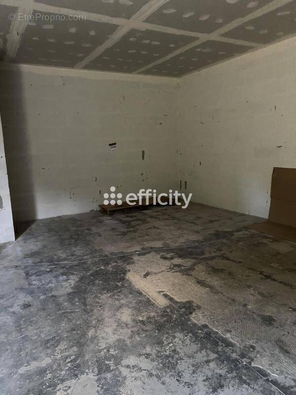 Commerce à CHAMBOURCY