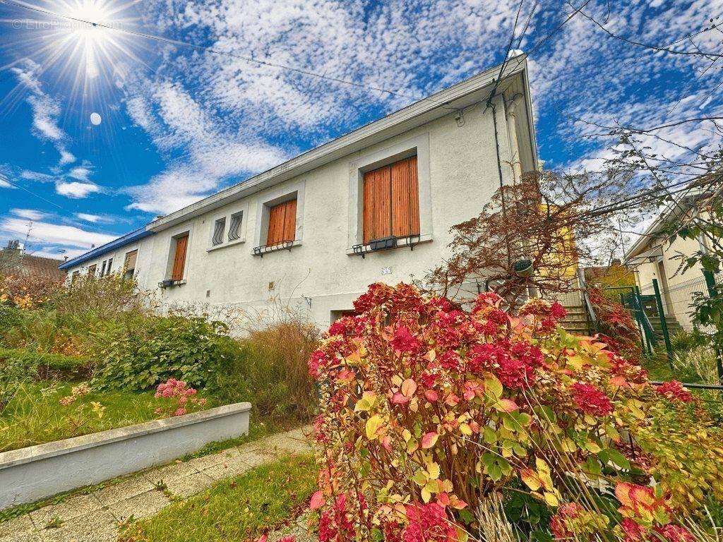 Maison à FACHES-THUMESNIL