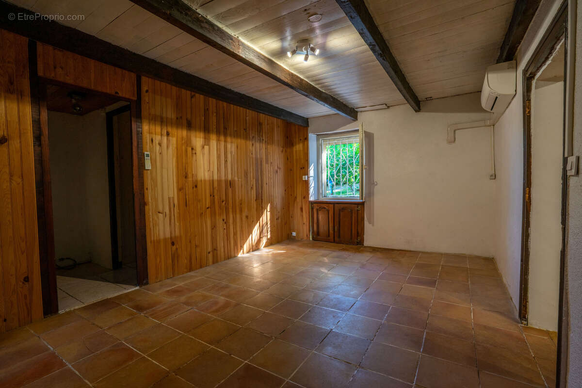 Maison en pierre de avec dépendances et gite - photo 7
