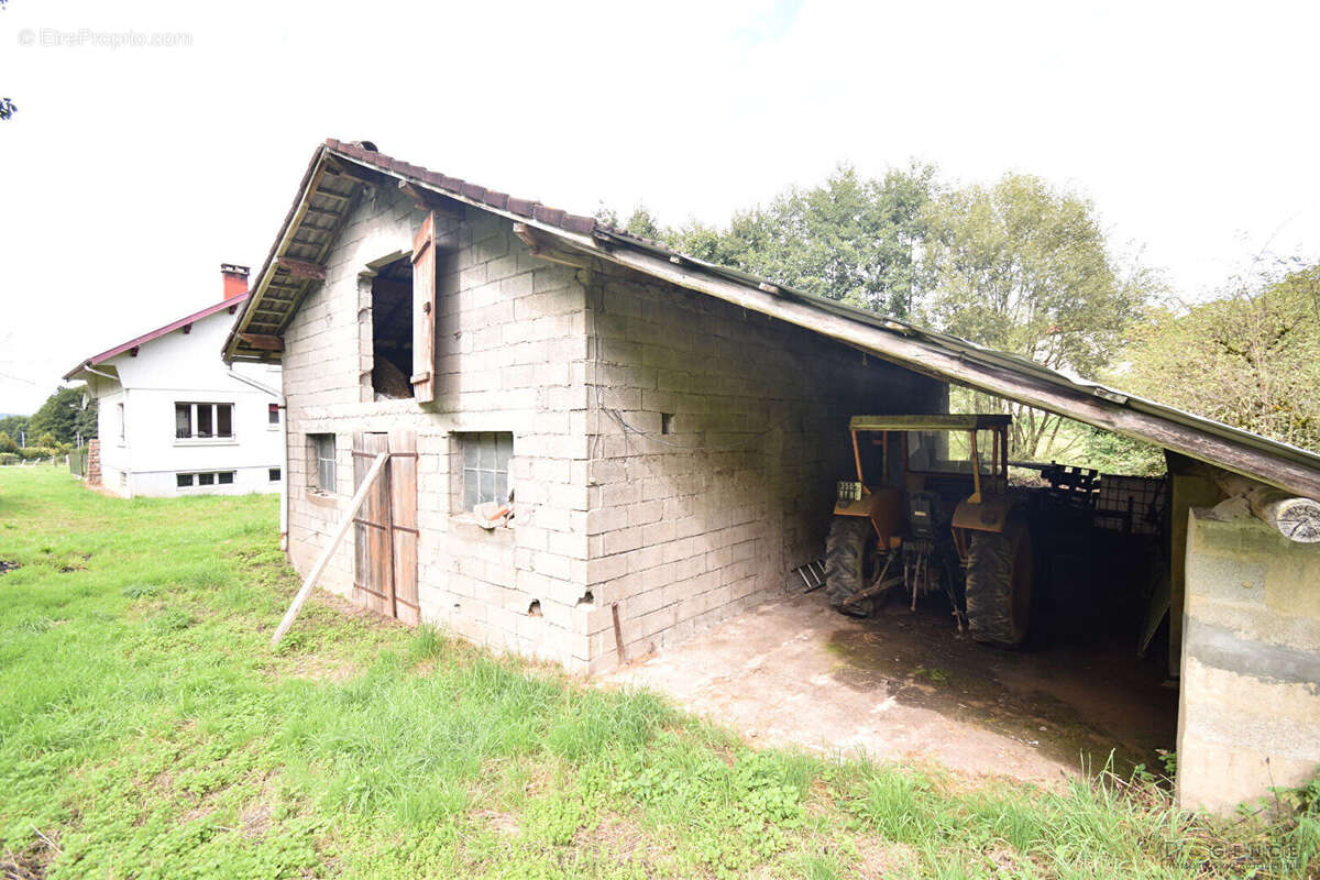 Maison à ENTRE-DEUX-EAUX