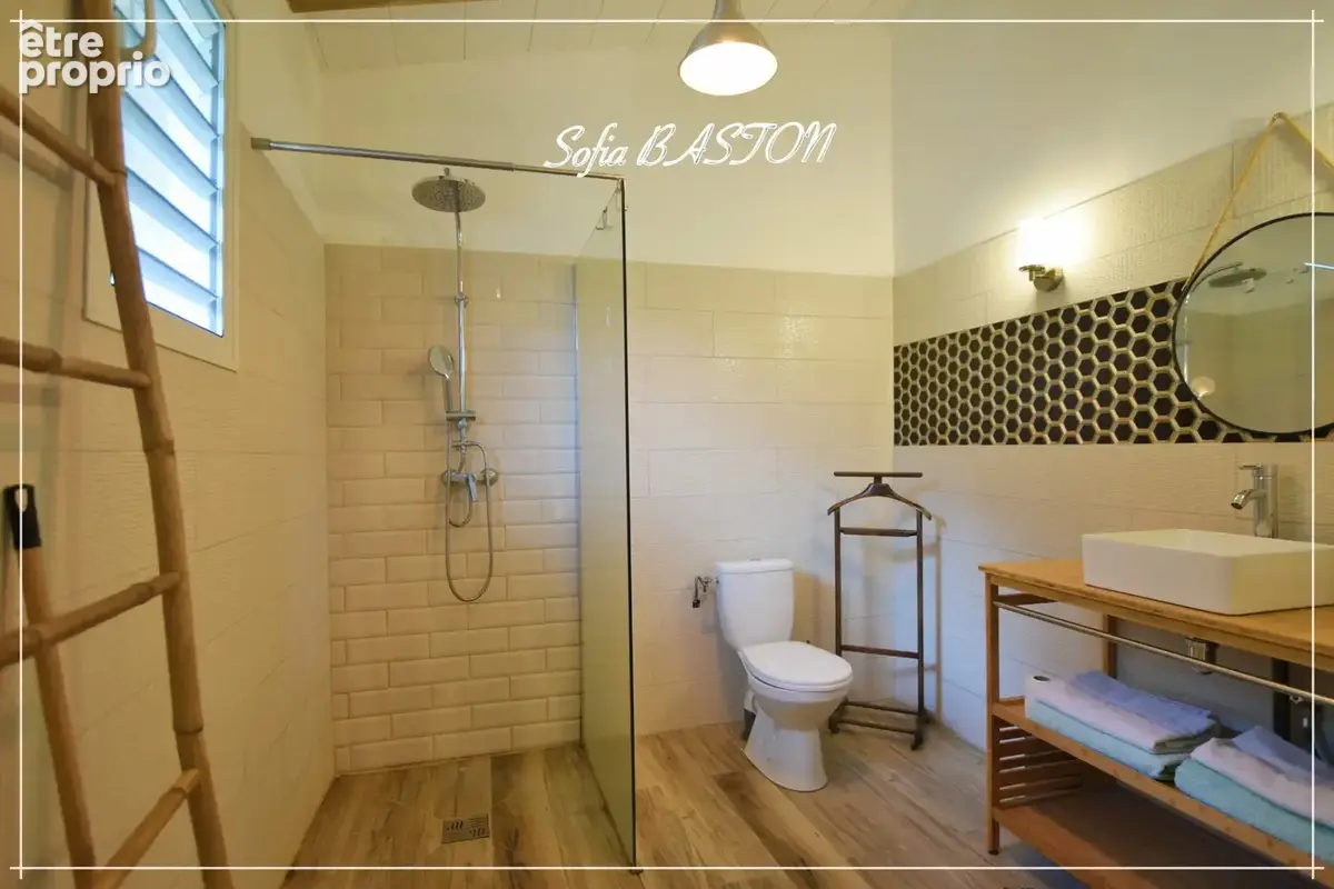 À vendre - Sainte-Luce Martinique - Propriété 5 logements indépendants - 241 m² habitables - Vue mer - P10 - photo 33
