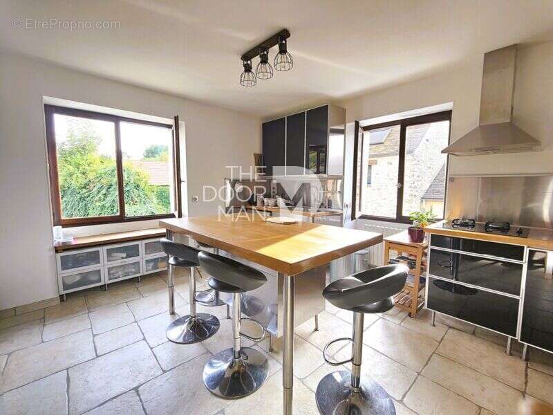 Maison à FORGES-LES-BAINS