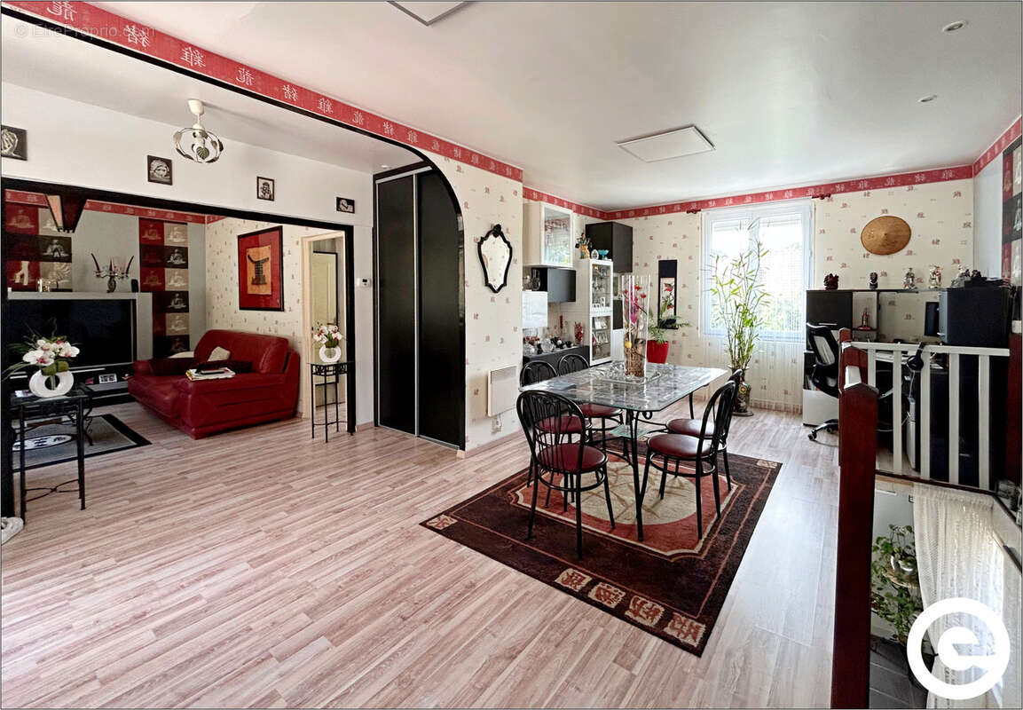 Maison à SAINT-MARTIN-DU-TERTRE