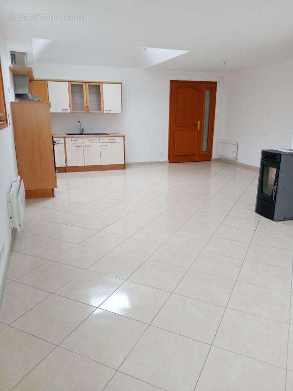 Appartement à SAINT-JEAN-BREVELAY