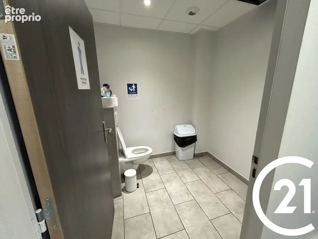 Commerce 470 m² à vendre à Guilherand-Granges (07500) - photo 6