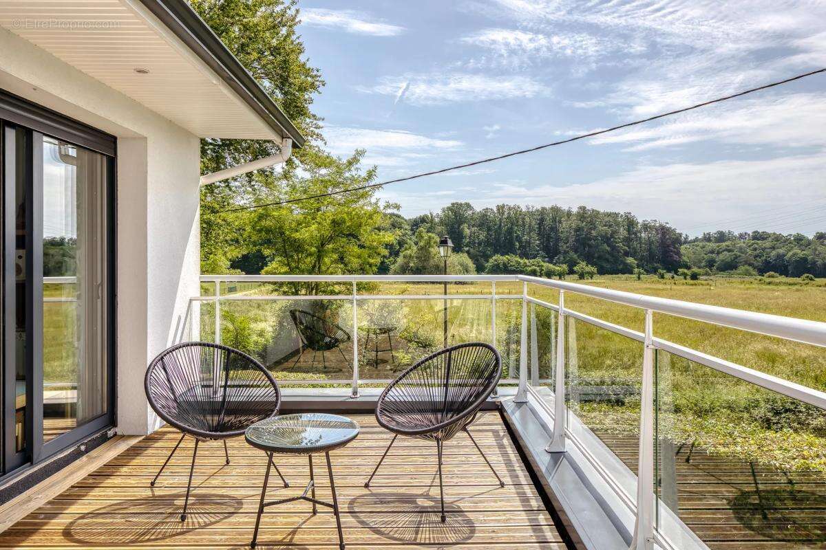 Maison de 7 pièces de 250 m² situé à Caumont - photo 18
