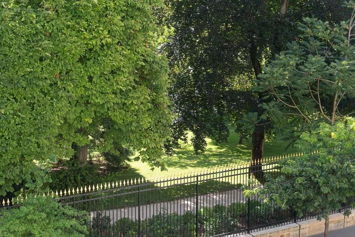 Appartement à PARIS-6E