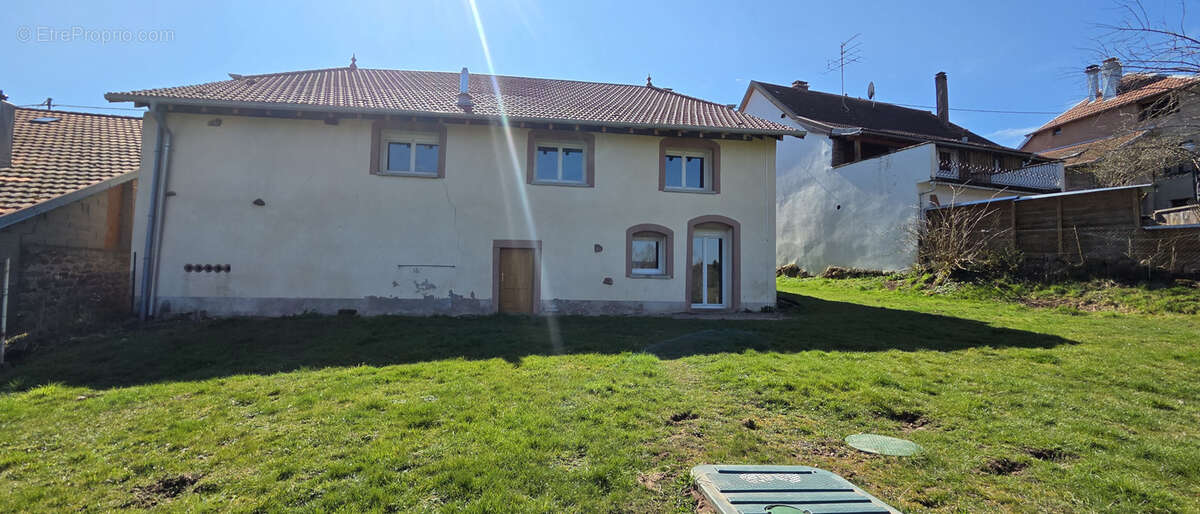 Maison à BOURG-BRUCHE