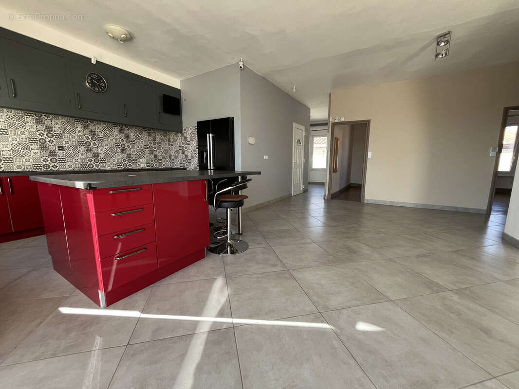 Maison à LEZIGNAN-CORBIERES