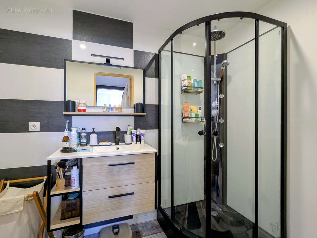 Appartement à LE PERRAY-EN-YVELINES