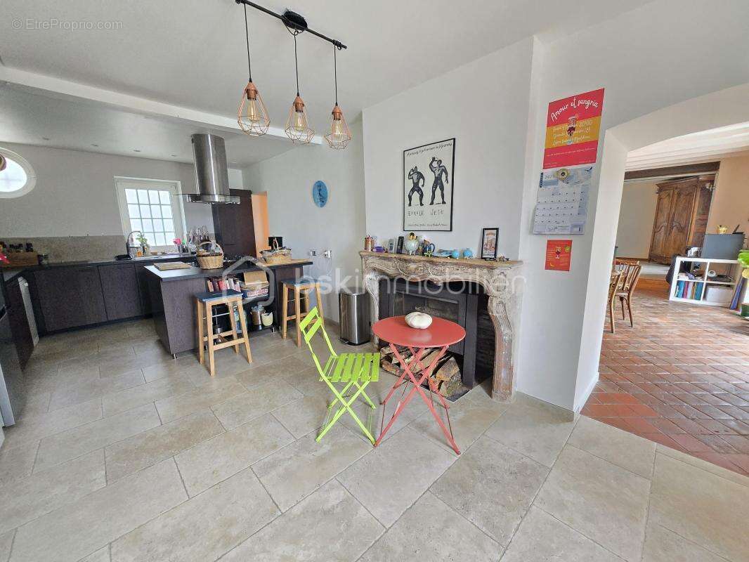 Maison à SAINT-MARTIN-DES-CHAMPS