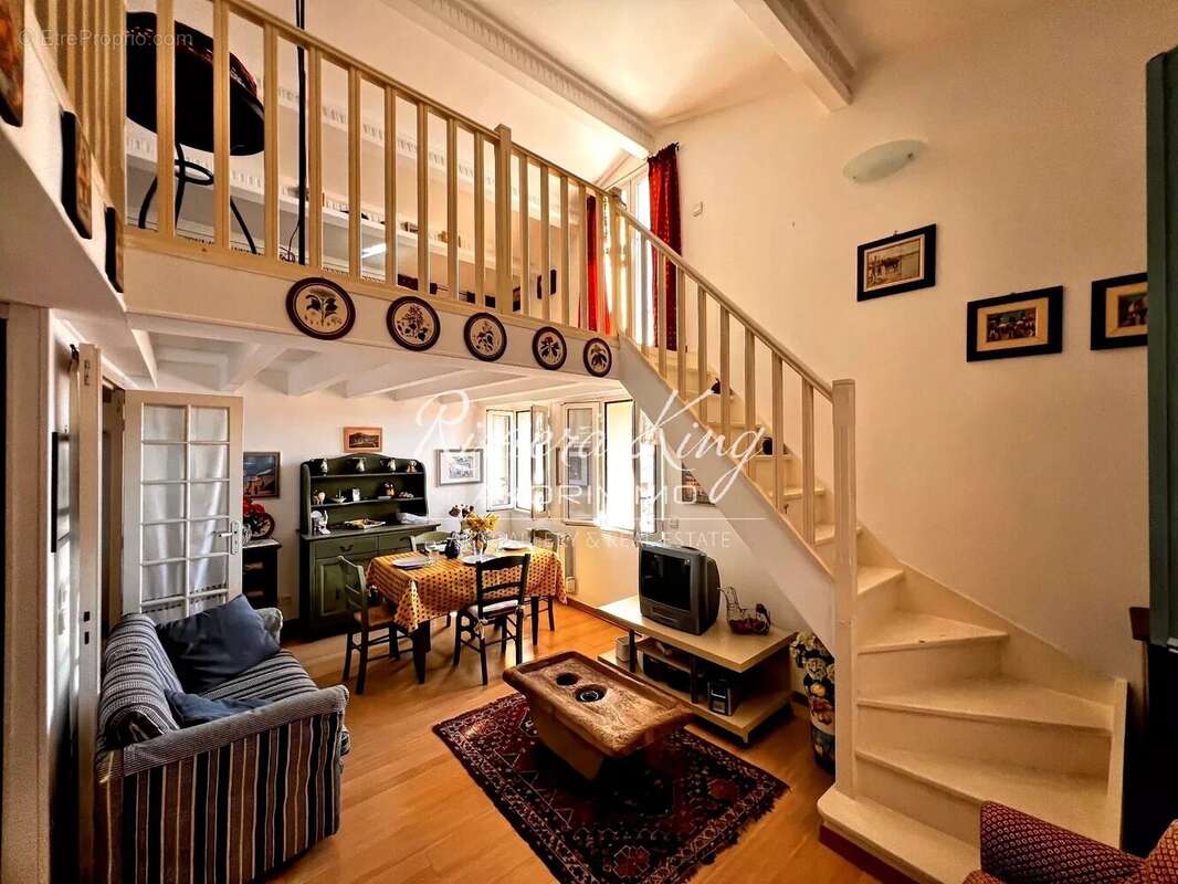 Appartement à VILLEFRANCHE-SUR-MER