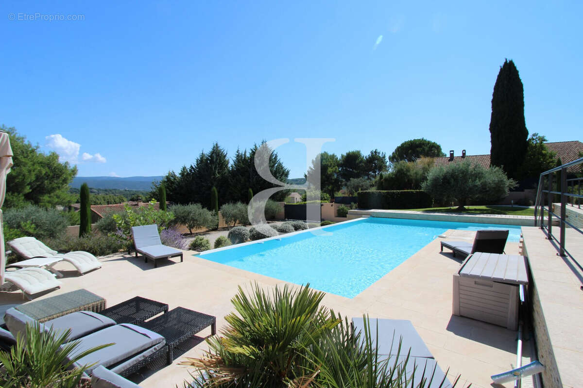 Maison 264 m² à Mormoiron  - photo 6