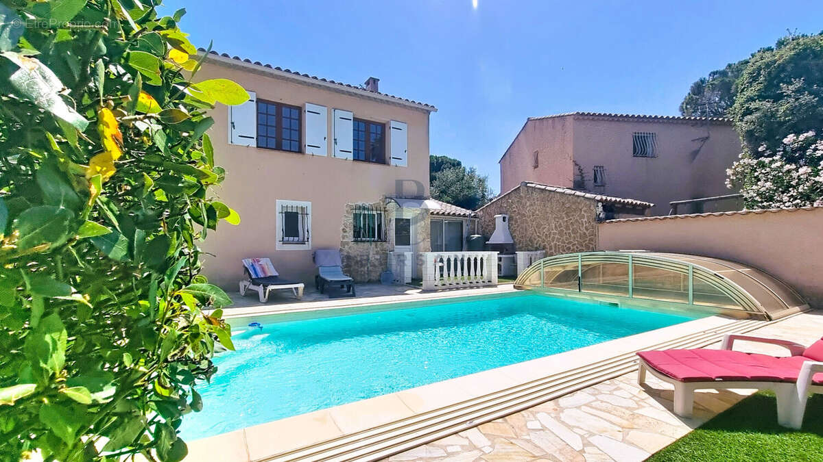 Maison à FREJUS