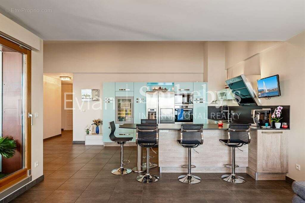 Appartement à EVIAN-LES-BAINS