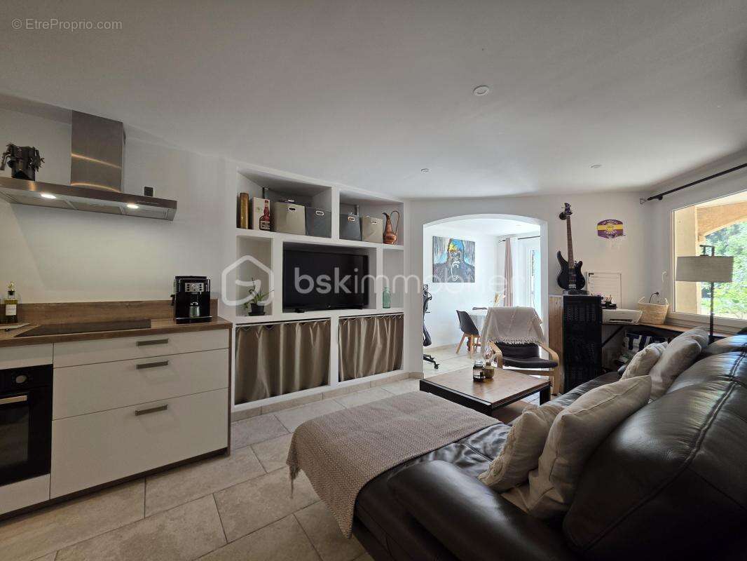 Appartement à PARADOU