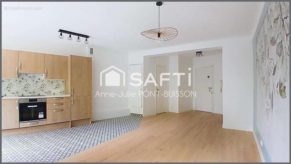Photo 4 - Appartement à COURBEVOIE