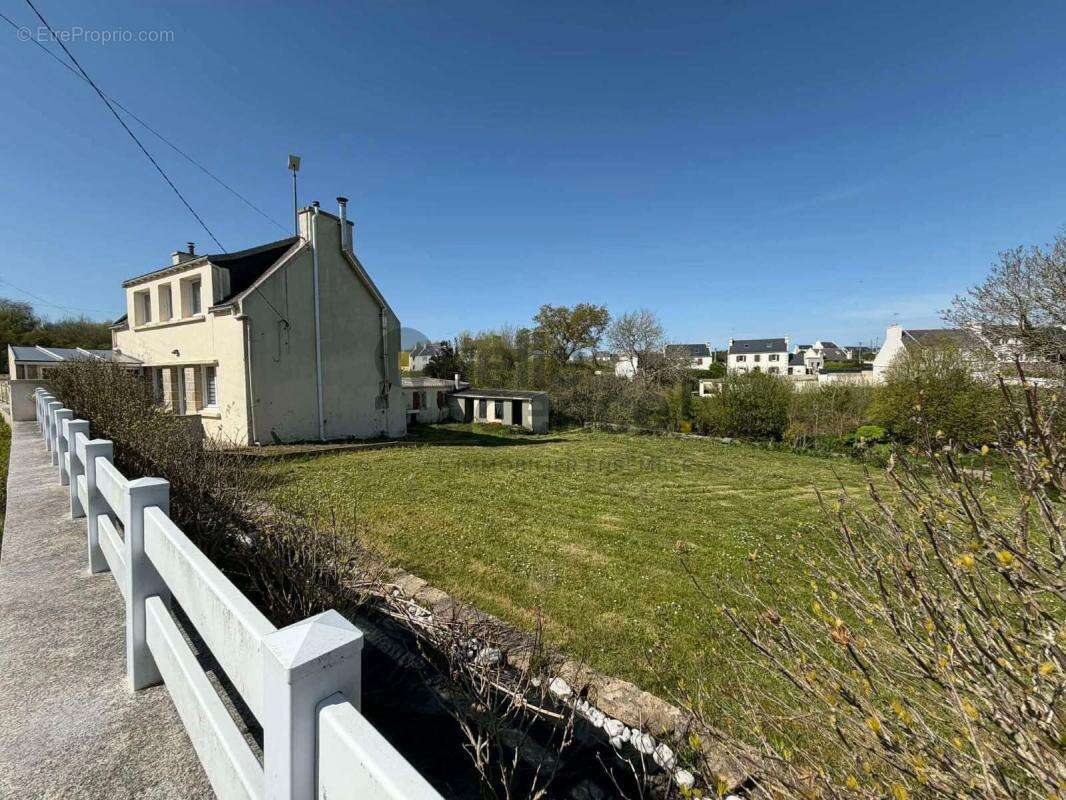 Maison à PLOGOFF