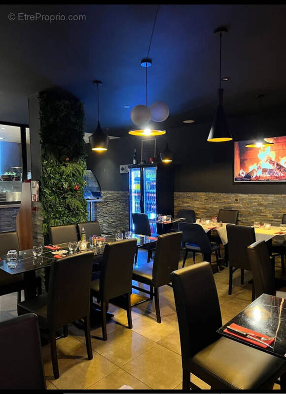 Autre à SAINT-LAURENT-DU-VAR