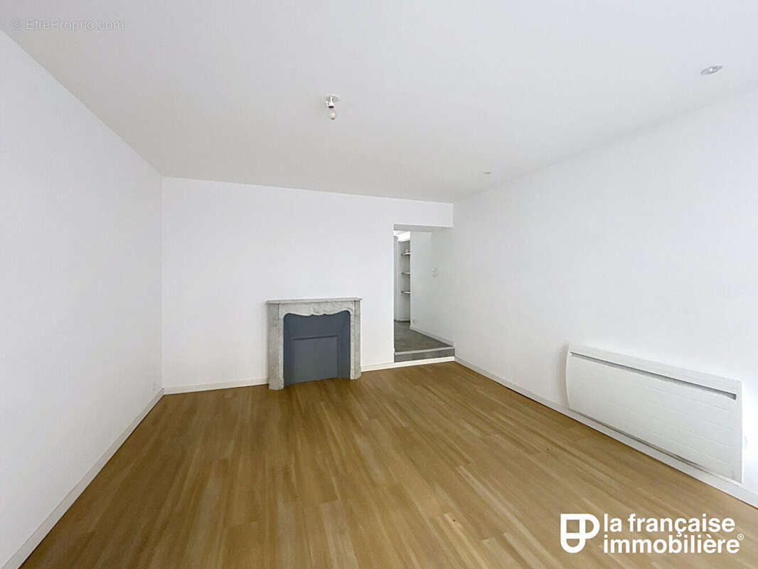 Maison à vendre -  centre ville - Châteaugiron- Charme - photo 3