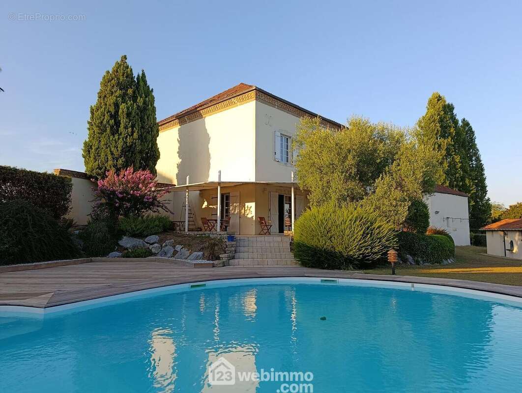 Maison à HAGETMAU