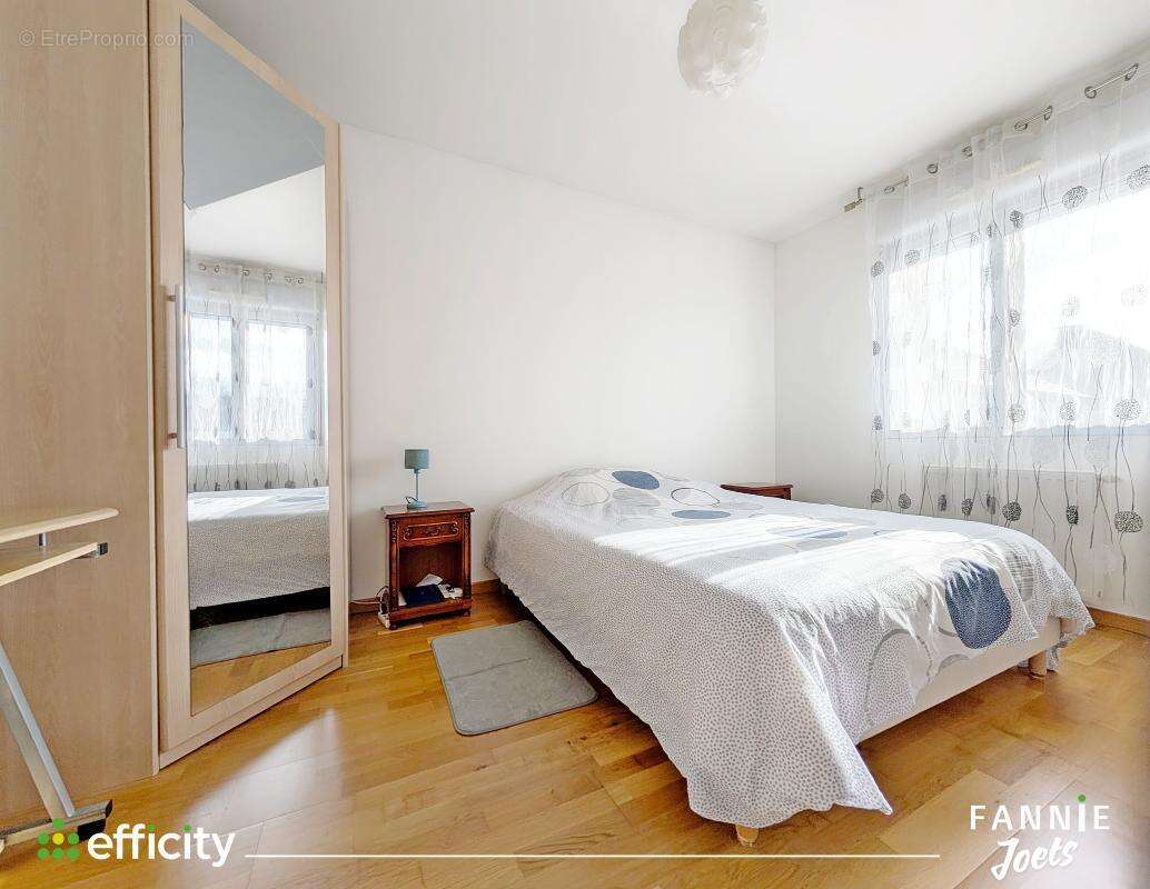 Maison à SAINT-GRATIEN