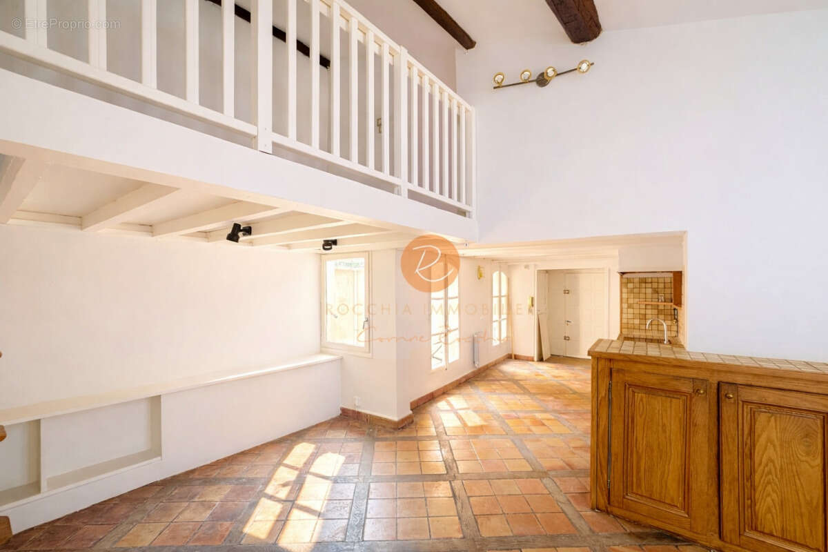 Appartement à AIX-EN-PROVENCE