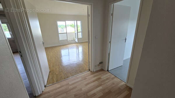 Appartement à SAINT-LAURENT-NOUAN