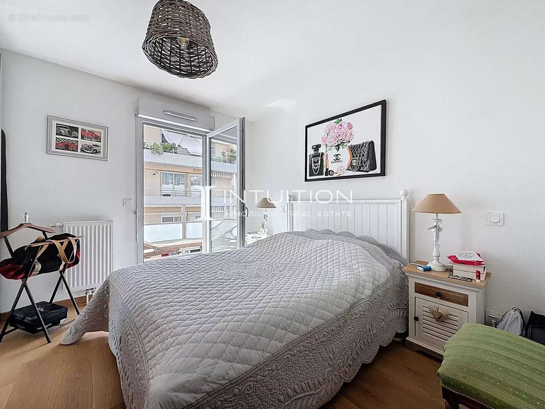 Appartement à LE CANNET