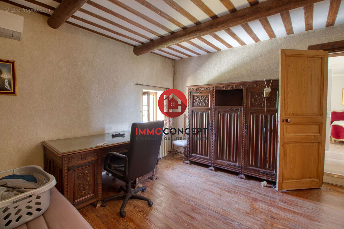Maison à SAUVETERRE