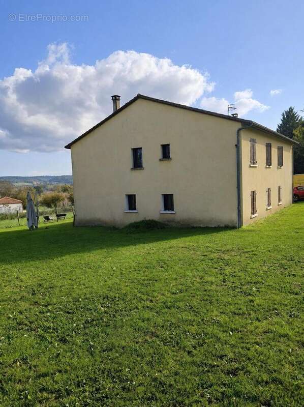 Maison 150 m² à Douzillac  - photo 9