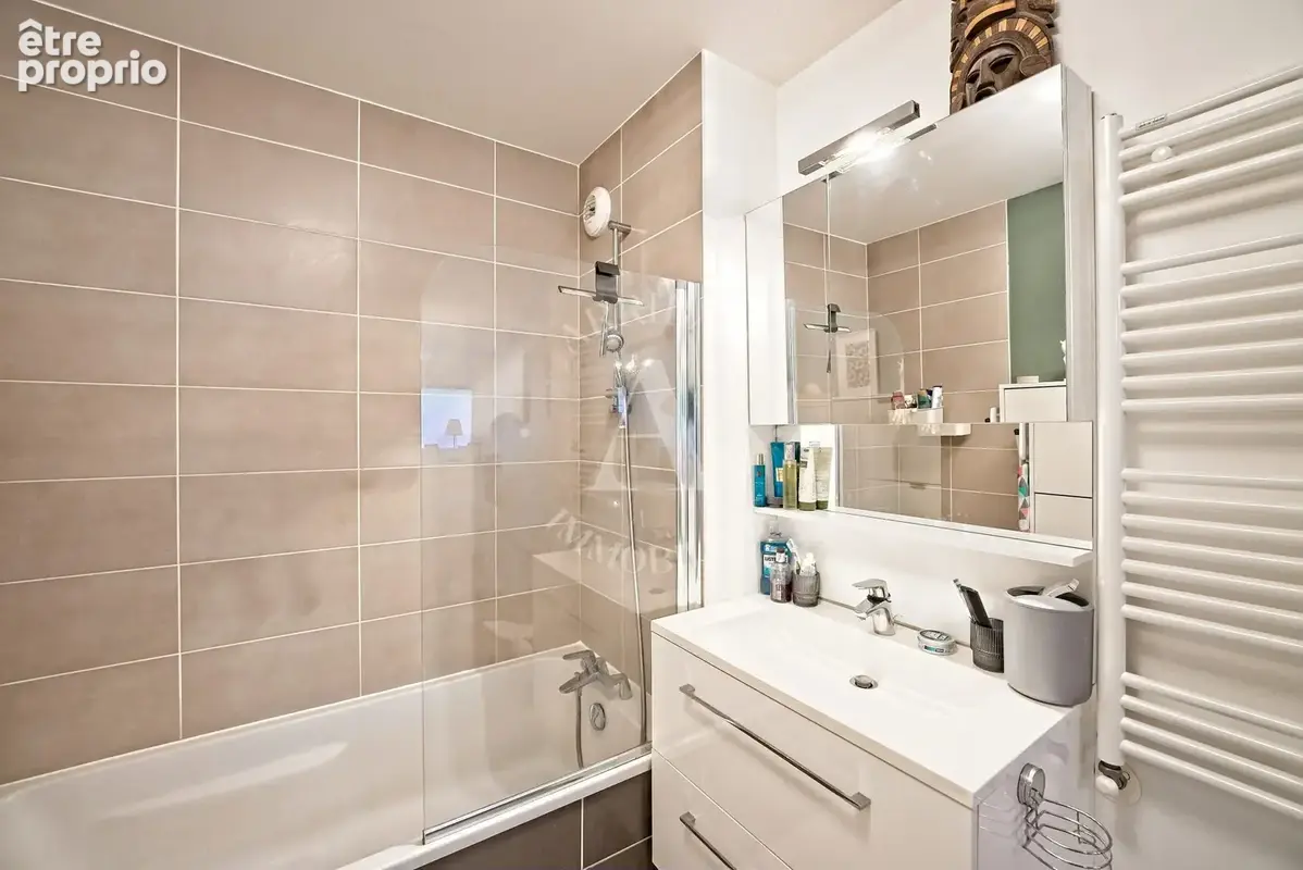 Appartement 47 m² à Ornex  - photo 7