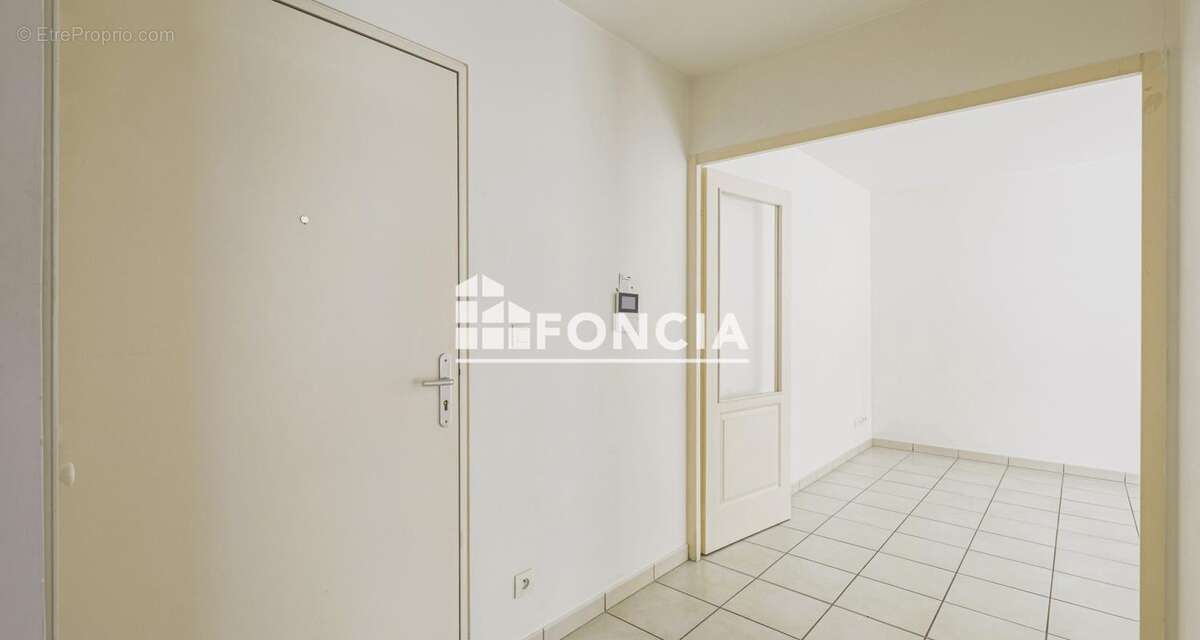  EXCLUSIVITÉ – Bel Appartement T2 de 52 m² avec Grand Extérieur Privatif – Meylan (38240) - photo 4