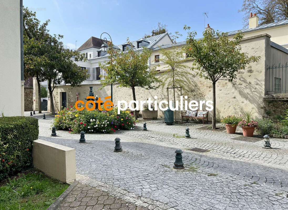 Appartement à THIAIS