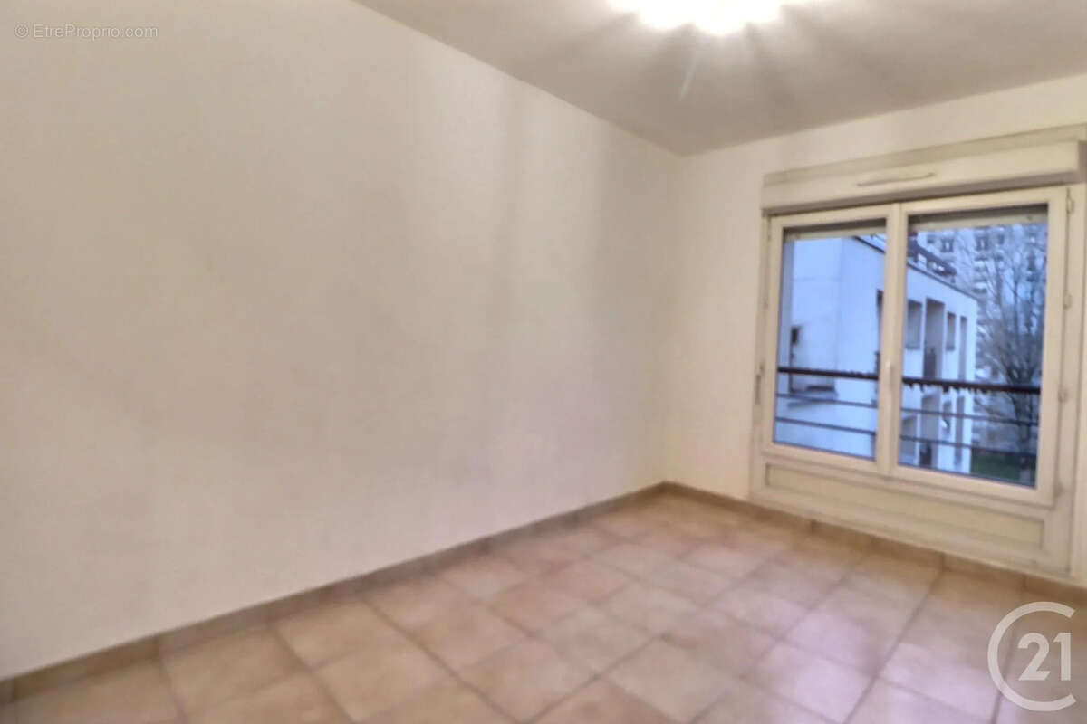 Appartement à AULNAY-SOUS-BOIS