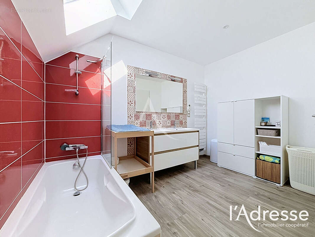 Maison 2017, 4 chambres et grand jardin à Vallères - photo 13