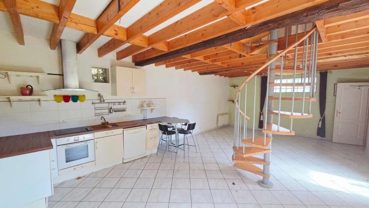 Maisons 11 pièces 256 m² - photo 14