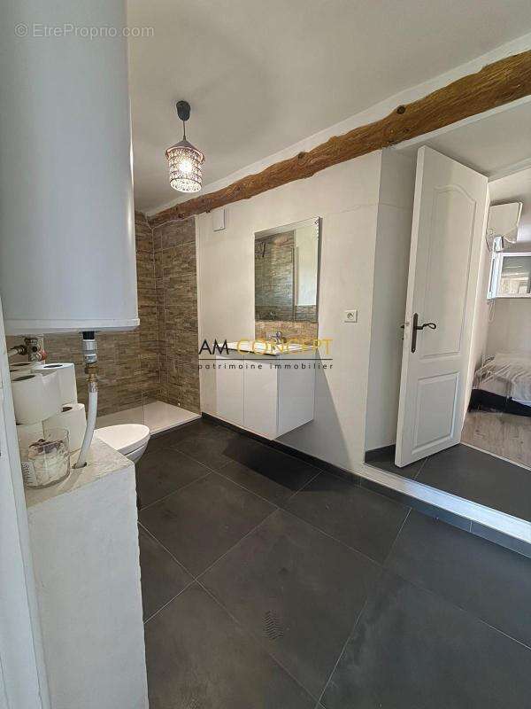 Appartement à CONTES
