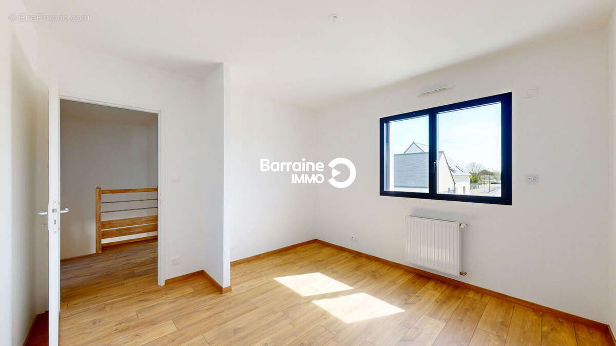 Maison à SAINT-RENAN