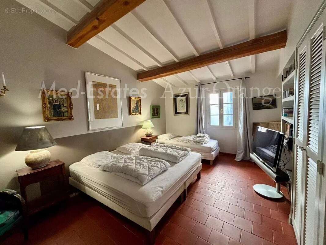 Appartement à LA GARDE-FREINET