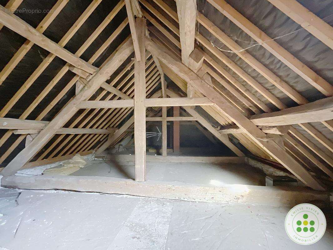 Maison à SAINT-ELIPH