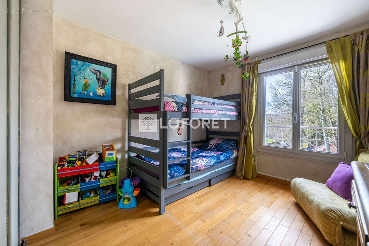 Maison à NEUVILLE-SUR-OISE