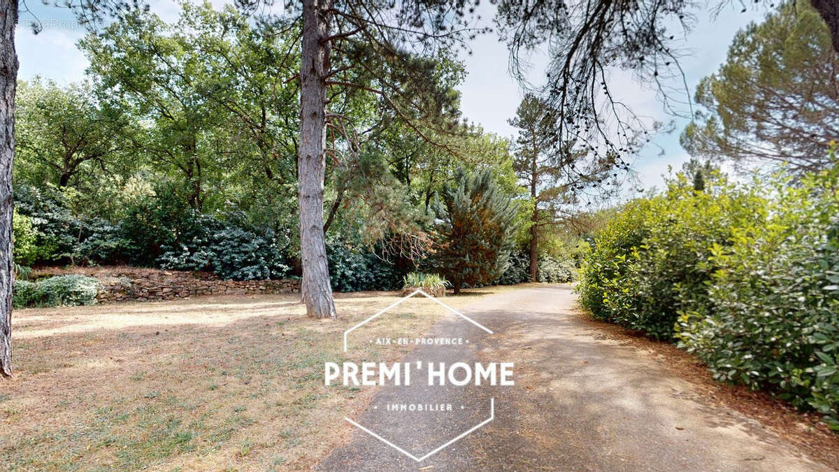 Rians, charmante villa avec beaucoup de potentiel au cœur de la Provence verte - photo 10