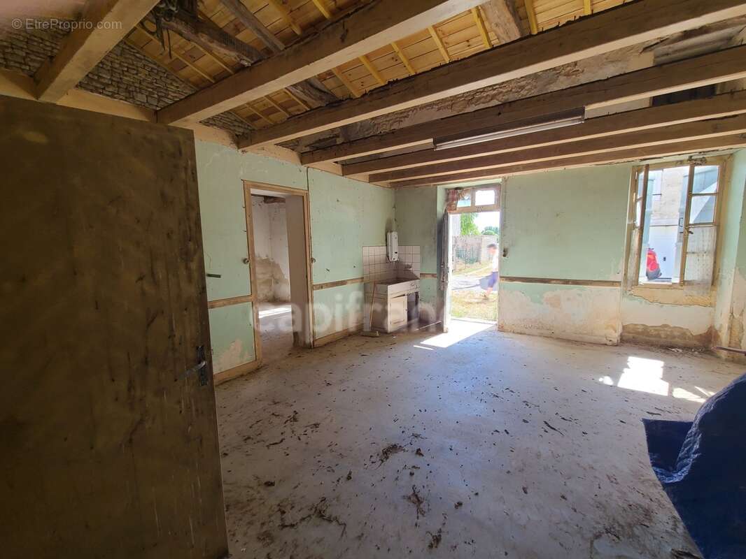 Maison charentaise AUMAGNE (17) - photo 10