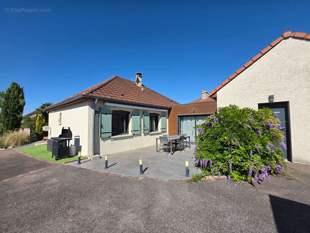 Maison Corcelles Les Citeaux 4 pièce(s) 111 m2 - photo 2