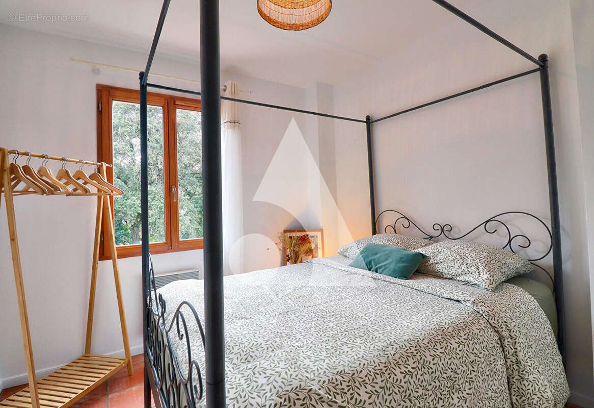 Maison à VINON-SUR-VERDON