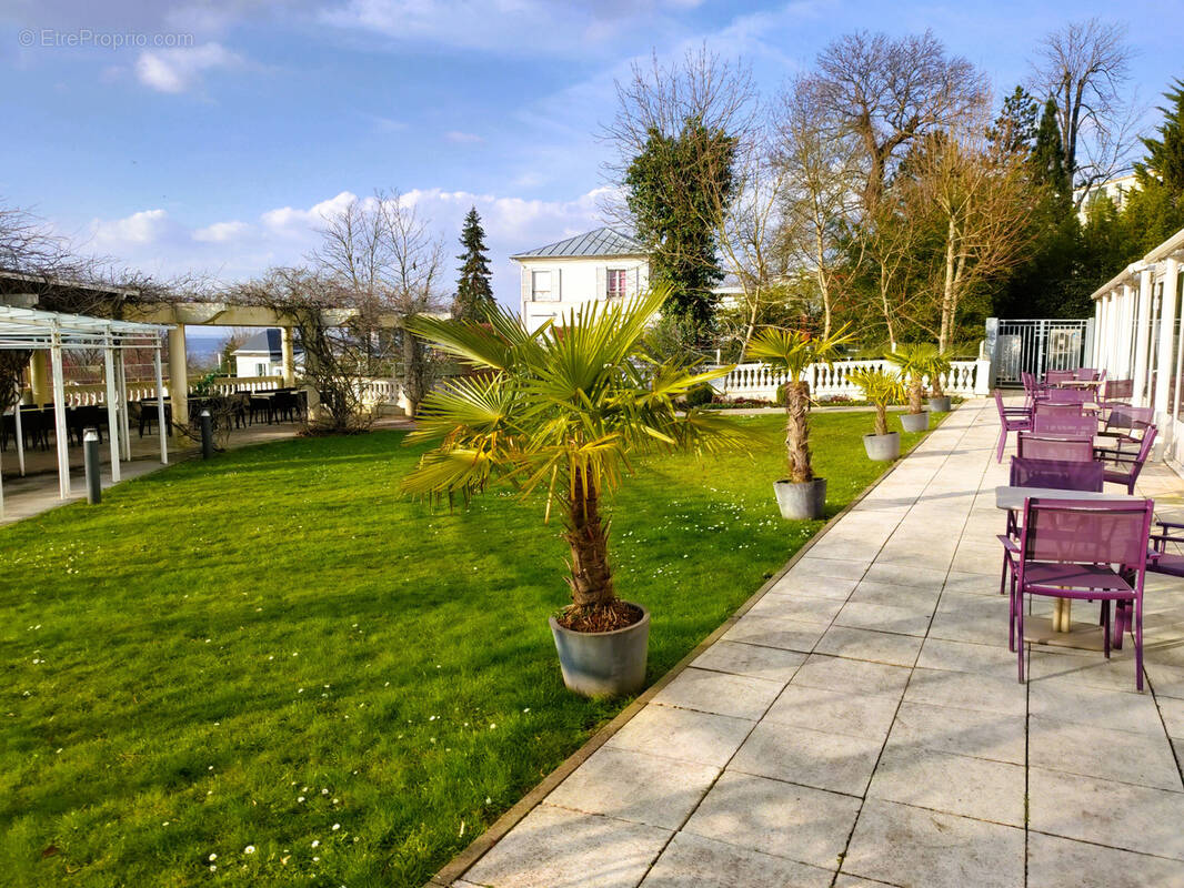 Appartement à LA CELLE-SAINT-CLOUD