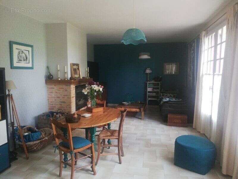 Maison 183 m² à Saint-Eutrope-De-Born  - photo 5