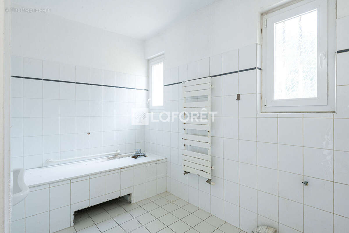 Maison à LA CELLE-SAINT-CLOUD