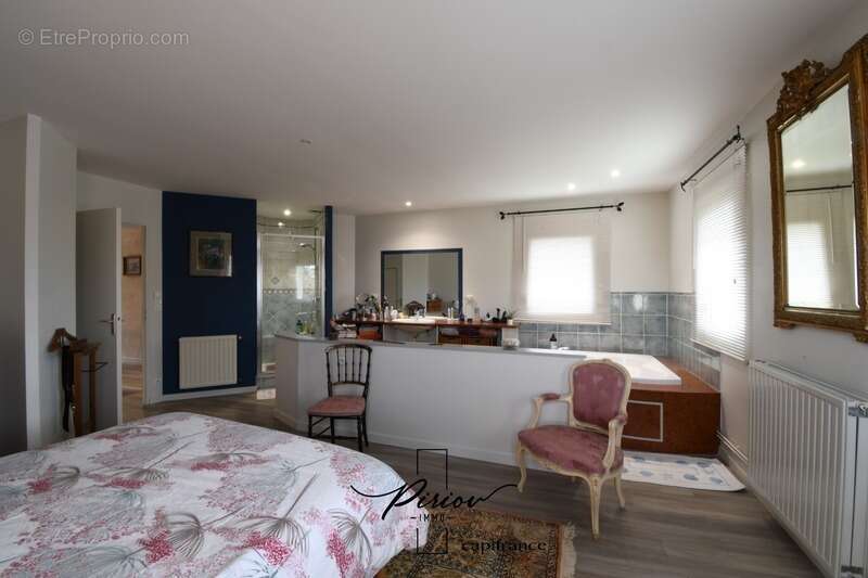 Maison à DOUE-LA-FONTAINE